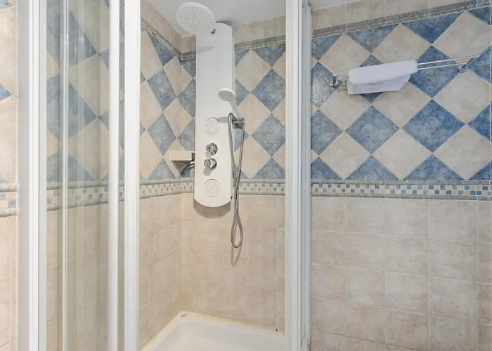 La Dorada 2443 * Manilva